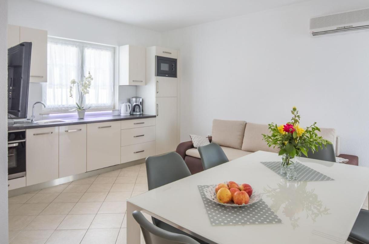 Villa Kristina Trogir Ngoại thất bức ảnh